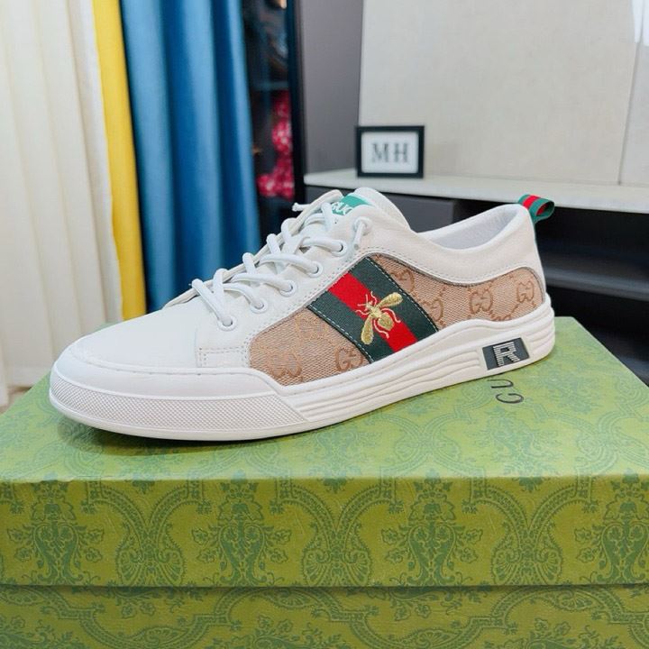 G*u*i casual shoes